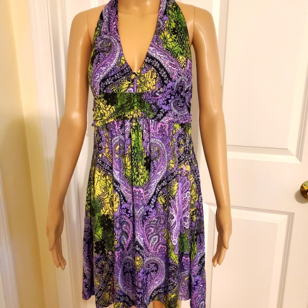 Backless dress